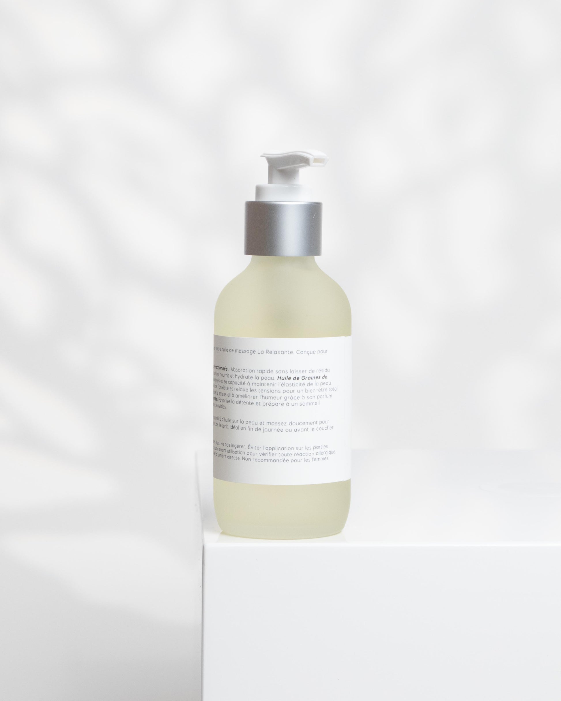 pandoetco_bougie_stvalentin_2025_huile_massage-5_dc039acf-4e4e-4fab-9eb0-8907d602cb99